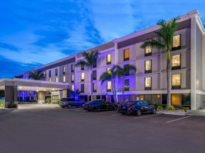 Comfort Inn & Suites St. Pete - Clearwater International Airport