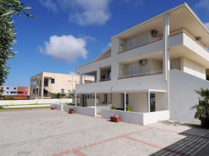 Captivating Apartment in Marina Di Ragusa With Swimming Pool