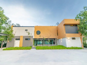 Emmarin Villa