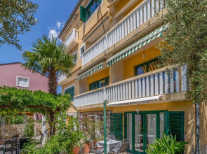 Stunning Apartment in Crikvenica With 2 Bedrooms and Wifi