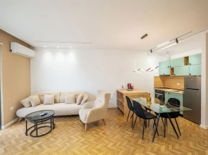 Tirent Apartment-Modern 1-Bedroom Stay Near Liqeni i Thatë