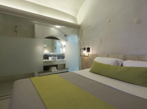 Rhenia's Suites