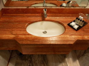 Отель Saturnia & International