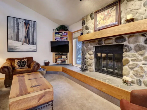 Cc301 Cross Creek 2br 2ba 2 Bedroom Condo by RedAwning