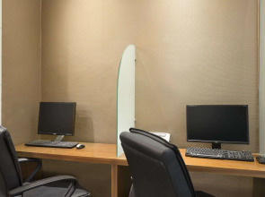 Howard Johnson by Wyndham Abu Dhabi