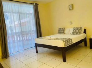 Merry Villa Hotel  Apartments
