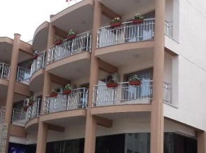 Tiara Hotel
