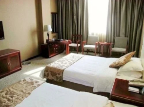Yangzhong New World Hotel