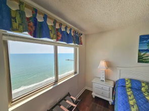 1901 Brighton 2 Bedroom Condo