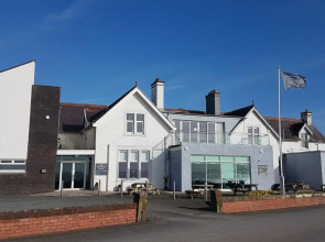 Powfoot Hotel
