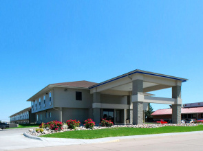 Econo Lodge Inn & Suites Kearney