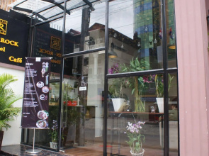 Jun Yue Hotel