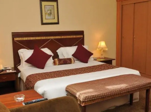 Cassells Hotel Apartments Deluxe