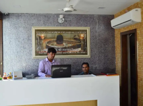 Hotel Omkar Palace