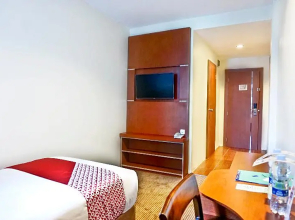 Megara Hotel by OYO Rooms