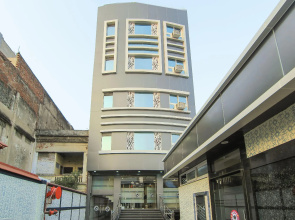 Capital O 10851 Metro View