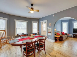 Cozy Hart Getaway w/ Fire Pit < 1 Mi to Lake!