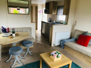Cosy Hottub Caravan Retreat in Lincolnshire