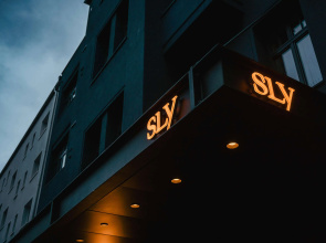 sly Berlin
