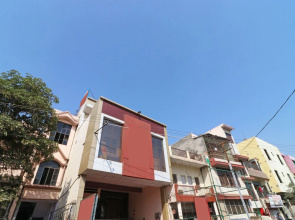 OYO 7885 Hotel Myraa