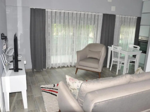 X Suite Apart
