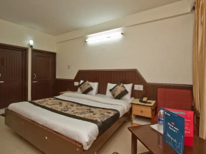 Goroomgo Charan Residency Manali