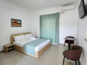 Sweet Hotel