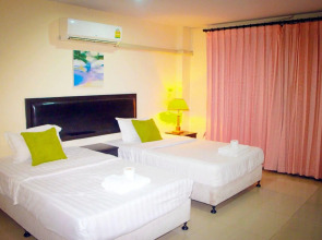 Royal Q&D Suites Hotel