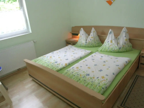 Comfy Apartment With Terrace, Garden, Bbq, Parking, Playroom