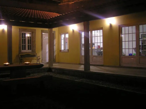 Lovely Sunny-House