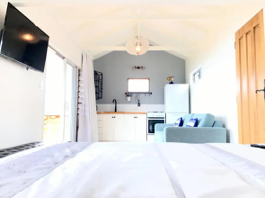Piha Tiny House
