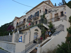 Aristotelis Apartments