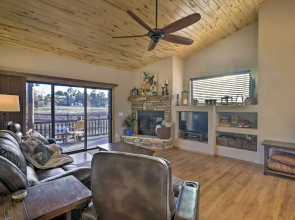 Sunny Show Low Home: Deck, BBQ & Golf Course Views