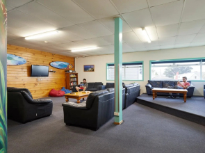 Pacific Coast Lodge and Backpackers