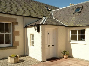 Inverness Apartments - Old Cottage