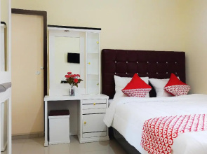 OYO 1126 Trio R Kost Syariah