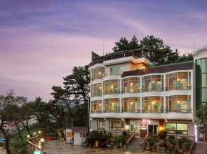 Geoje Sunbeach Pension