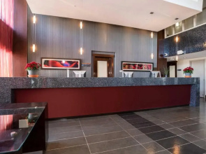 Sandman Signature Winnipeg Airport Hotel & Suites