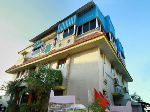 OYO 5672 Vaani Villa