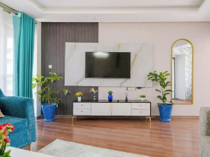 Luxury 4 Bedroom with a Rooftop Pool