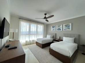 The Country Club Residences at Grand Reserve