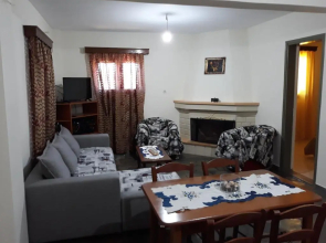 Petrakis Afrathias garden house