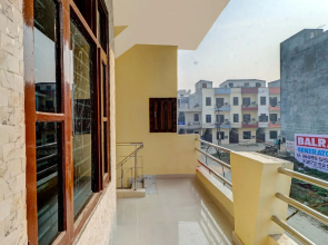 OYO 76880 Hotel 2 Cubes