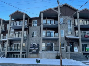 Condo le Y TI - St-donat