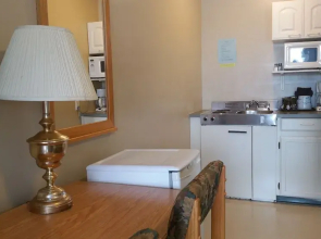 Athabasca Lodge Motel
