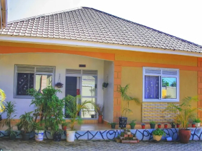 Trinity Motel Entebbe