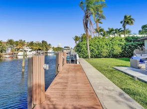 Amazing 7 BR Villa With Heated Pool Near the Beach