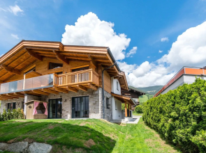Spacious Holiday Home With Sauna in Piesendorf