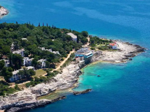 Verudela Beach & Villa Resort by Interhome