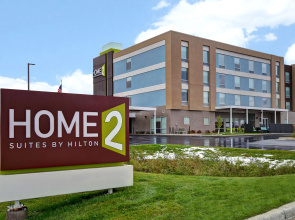 Home2 Suites by Hilton Eau Claire South